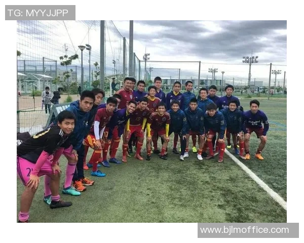 足球明星为何选择不上大学的背后故事与职业生涯发展分析