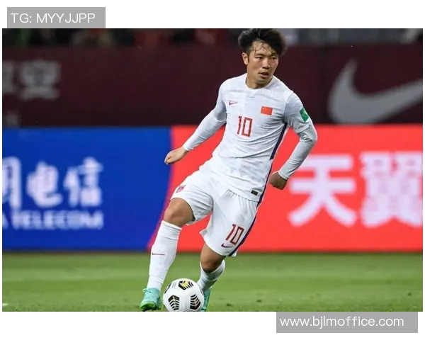 帅哥足球明星大比拼谁才是真正的颜值王者引发球迷热议