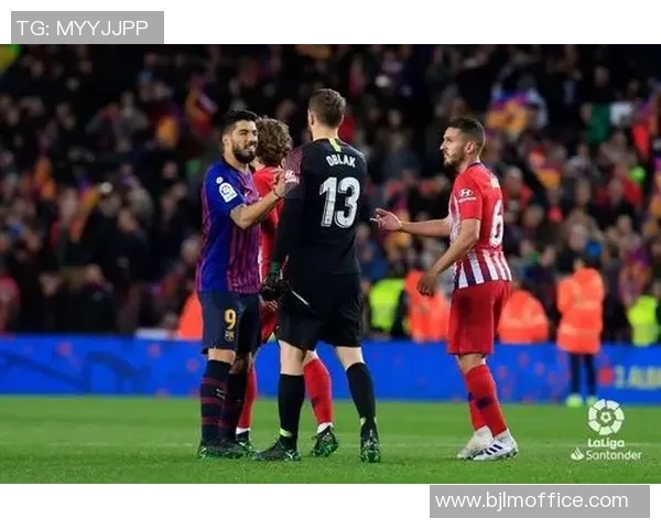 瓦基费与贝西克的巅峰对决谁能在这场比赛中笑到最后