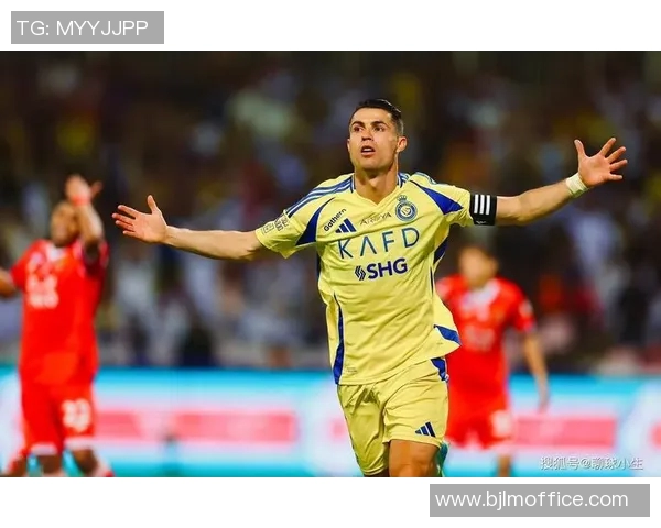 姓菲的足球明星是谁他的成就与影响力分析